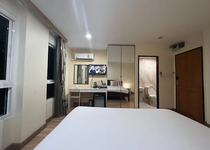 V Check Sukhumvit 22