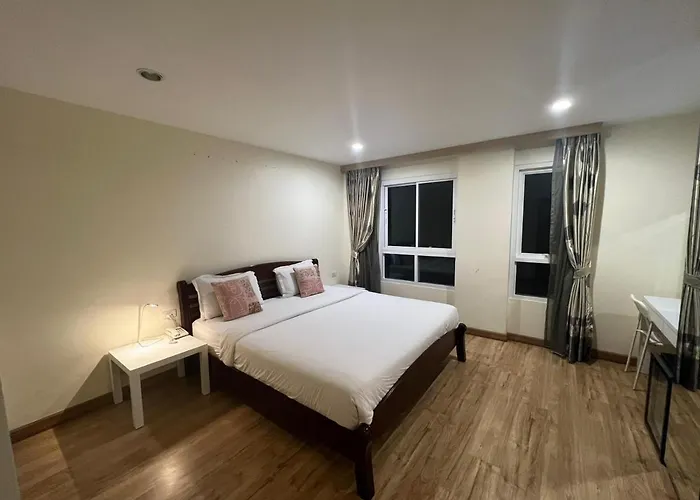 V Check Sukhumvit 22 Бангкок